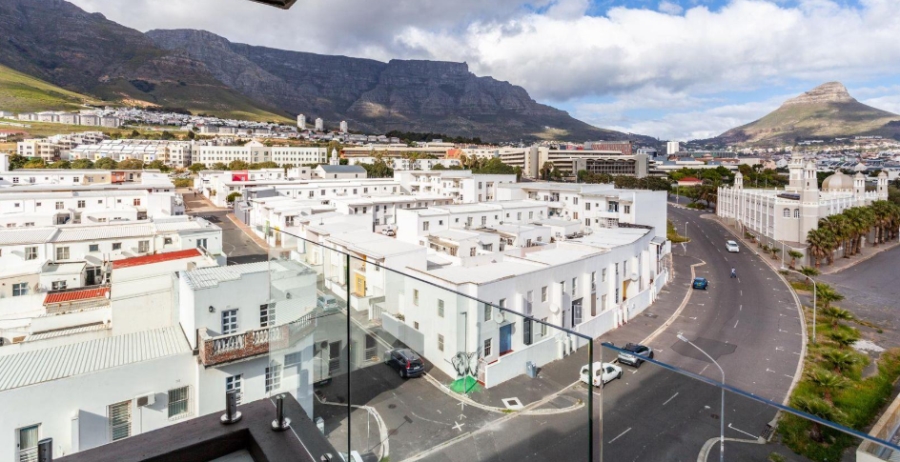 2 Bedroom Property for Sale in Zonnebloem Western Cape